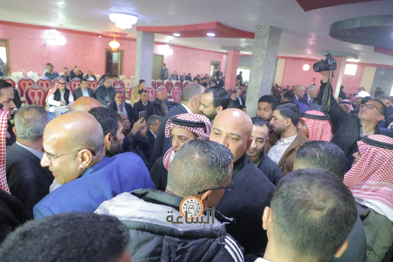 Madar Al-Saa Images 0.8464652548490393