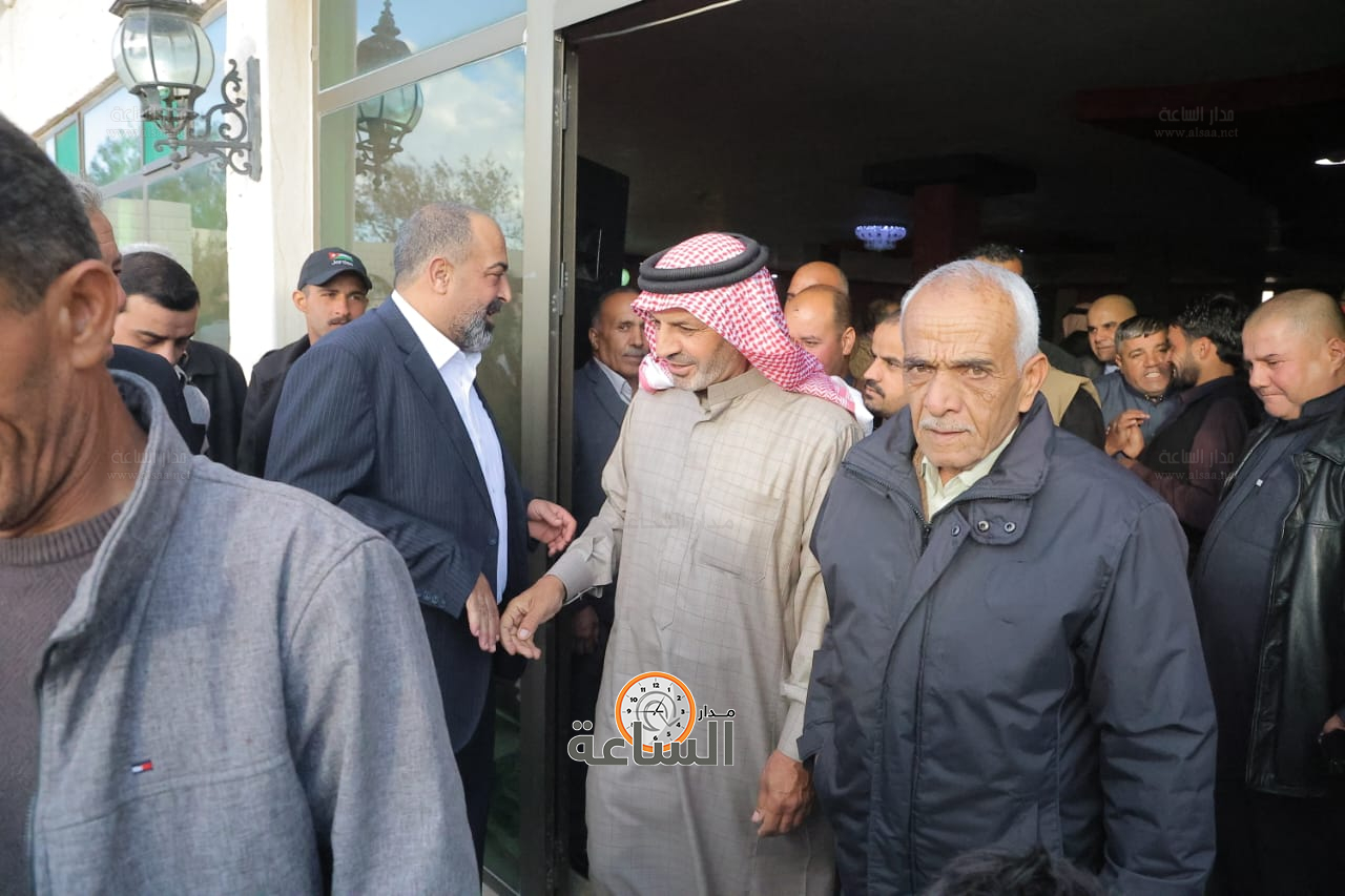 Madar Al-Saa Images 0.6063197904512675