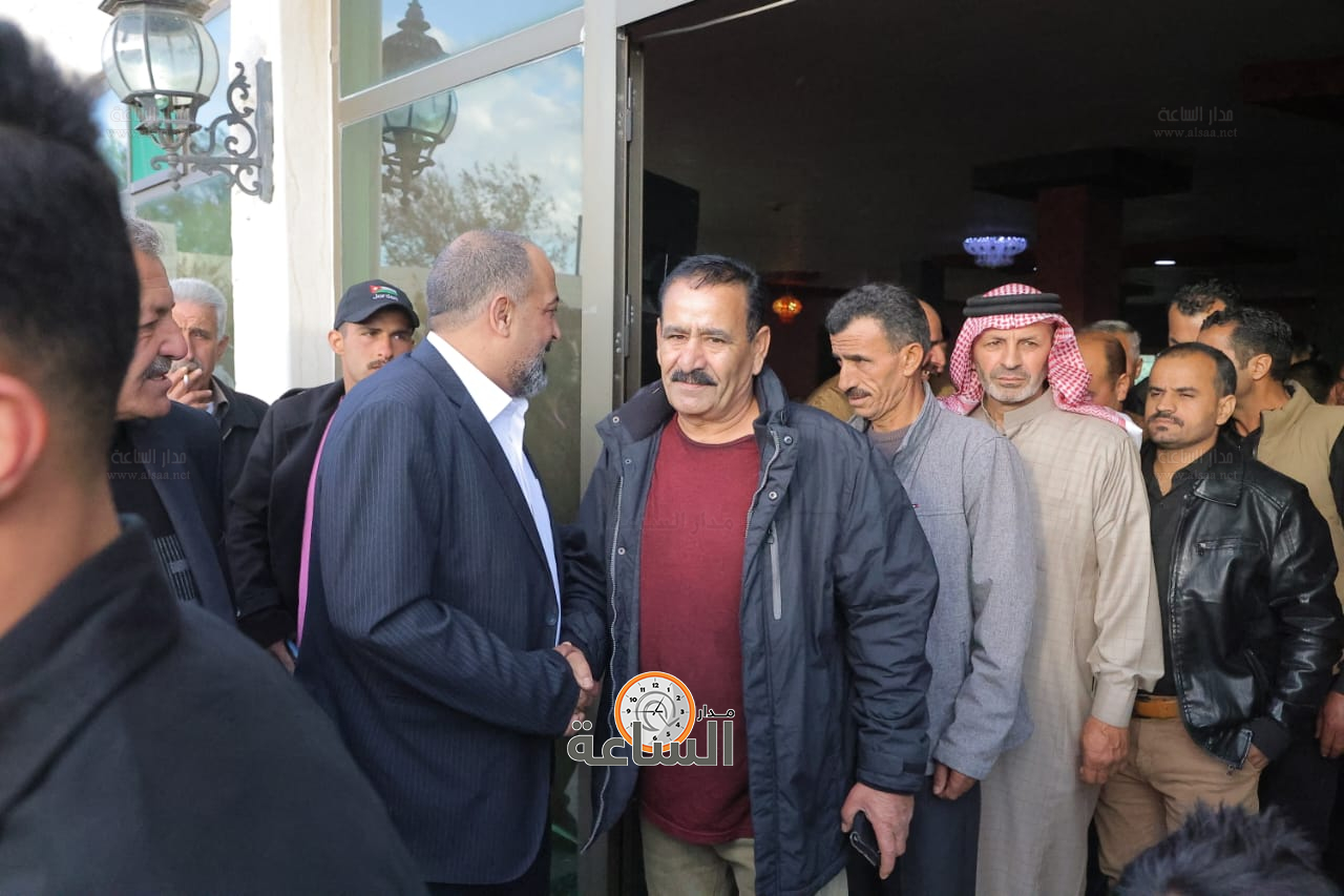 Madar Al-Saa Images 0.38356031323459117