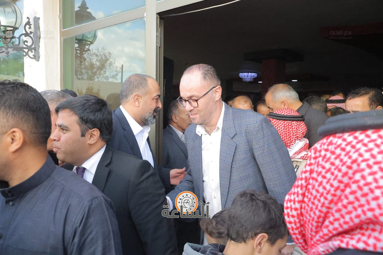 Madar Al-Saa Images 0.508631354418515