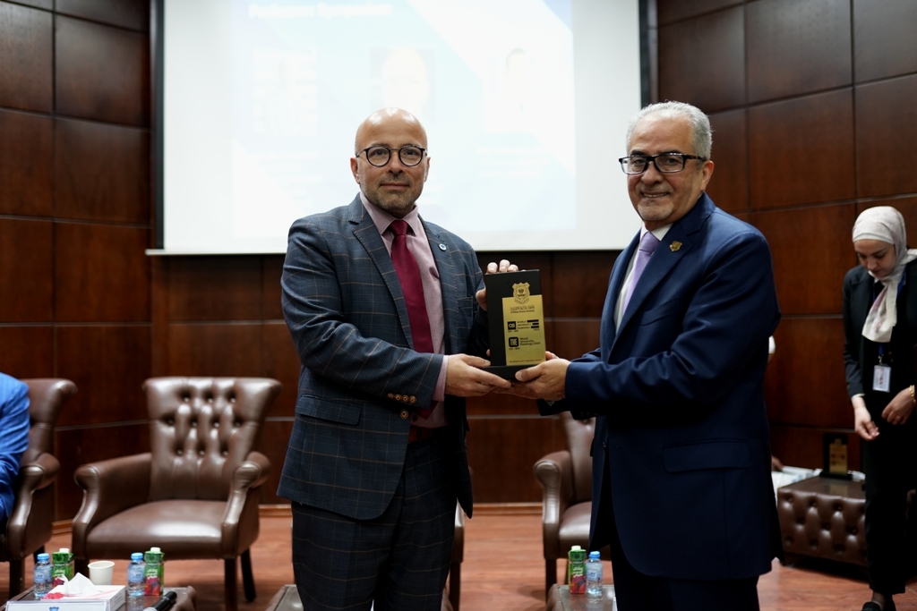 Madar Al-Saa Images 0.8274175182347789