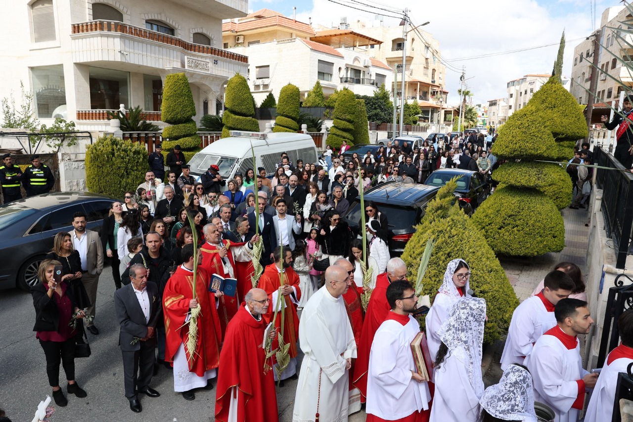 Madar Al-Saa Images 0.4652732594873924