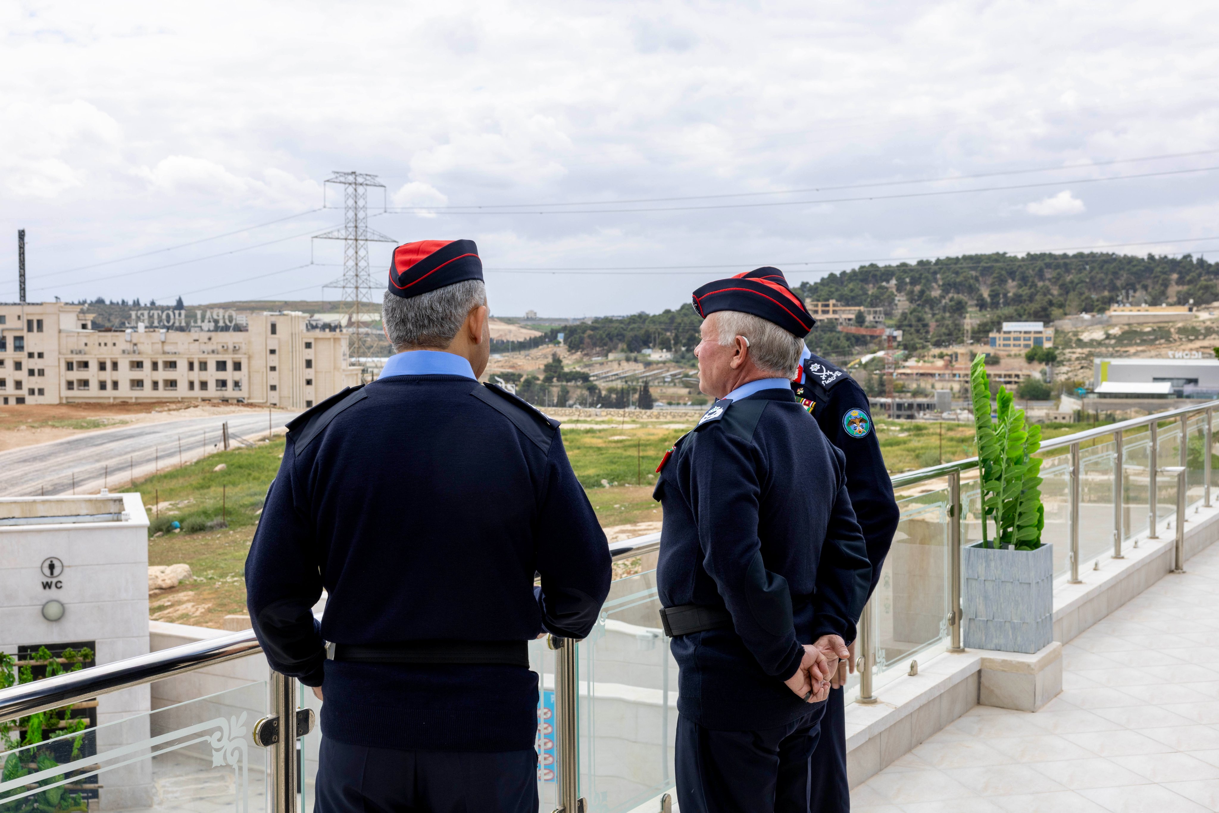 Madar Al-Saa Images 0.09160864716999872