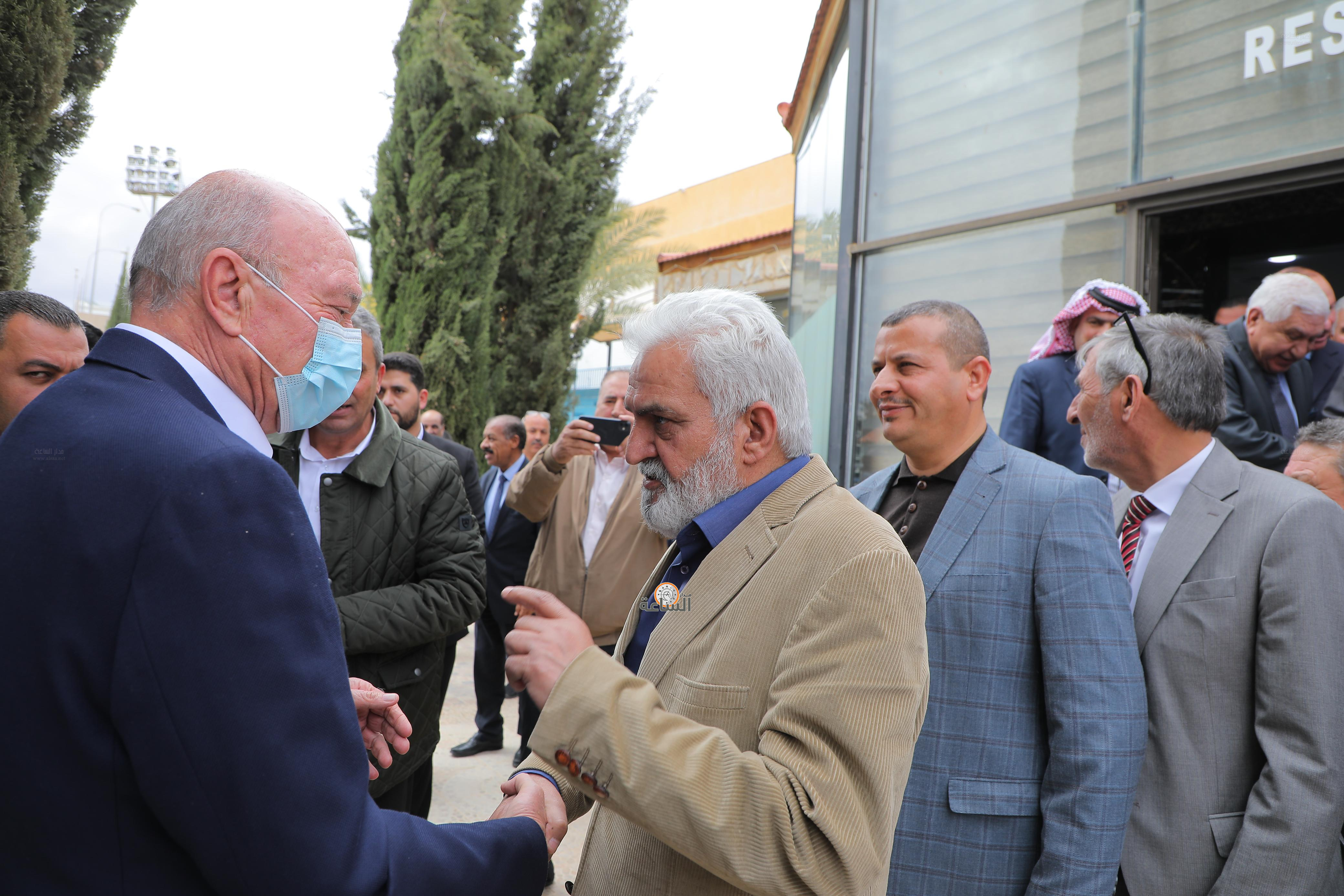 Madar Al-Saa Images 0.5599431630151779