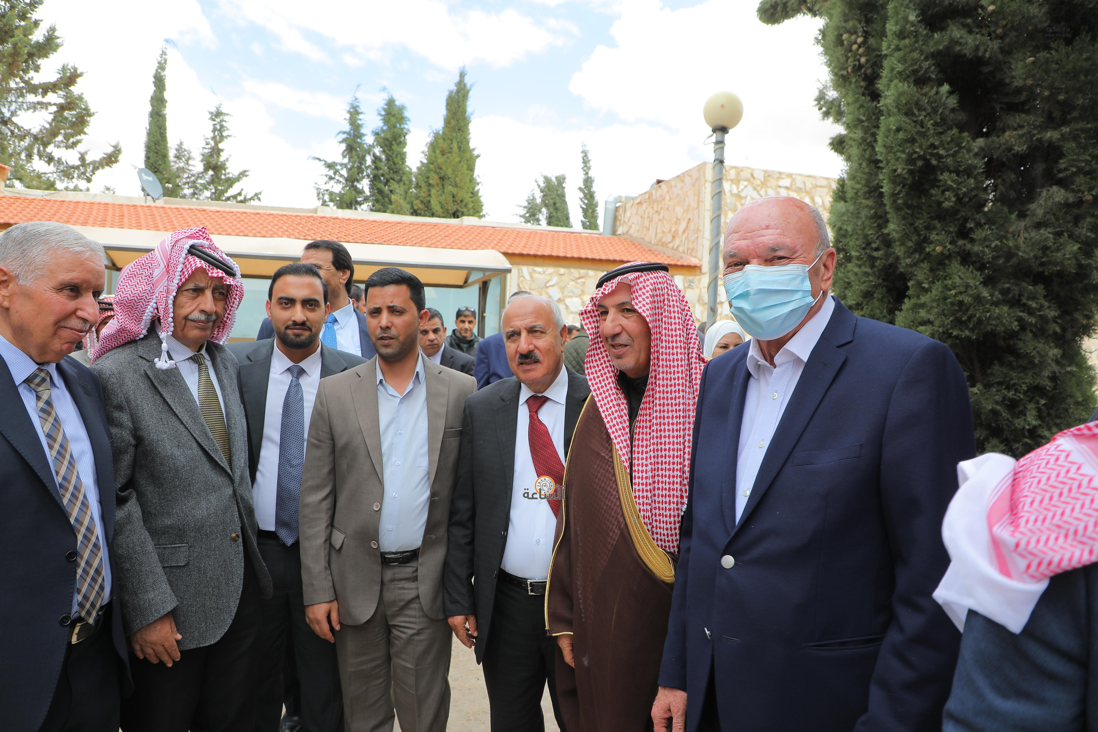 Madar Al-Saa Images 0.6585006980571028