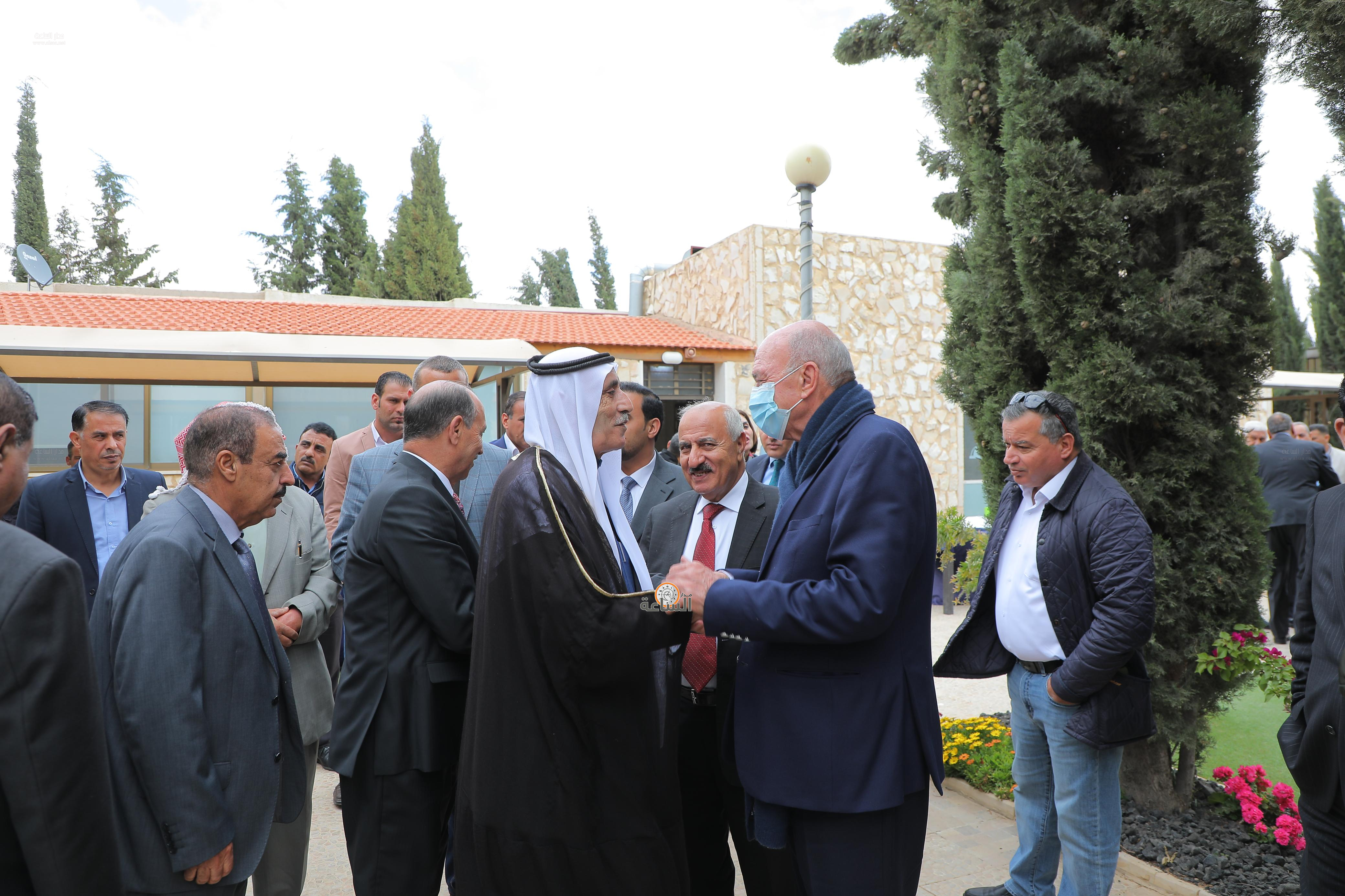 Madar Al-Saa Images 0.5635203341918976