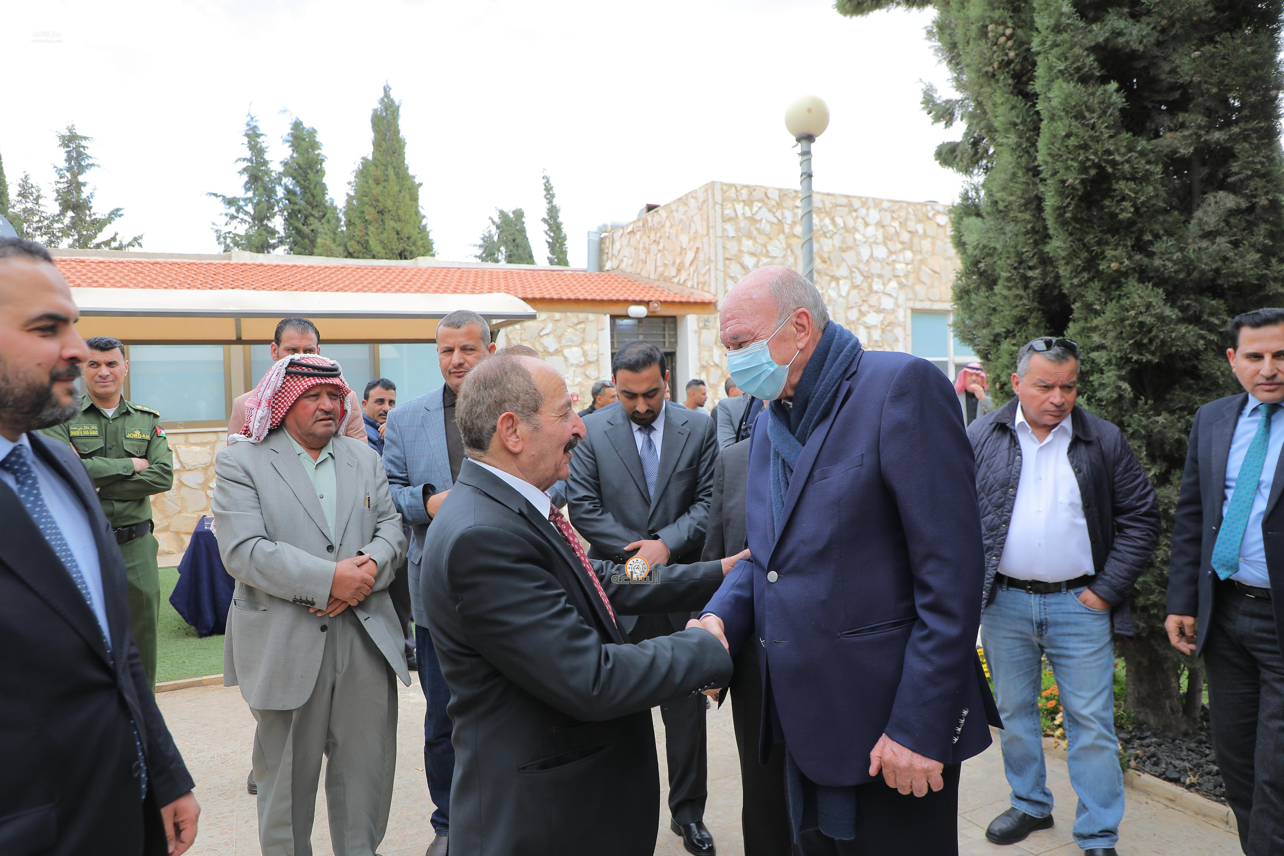 Madar Al-Saa Images 0.28459845635389214