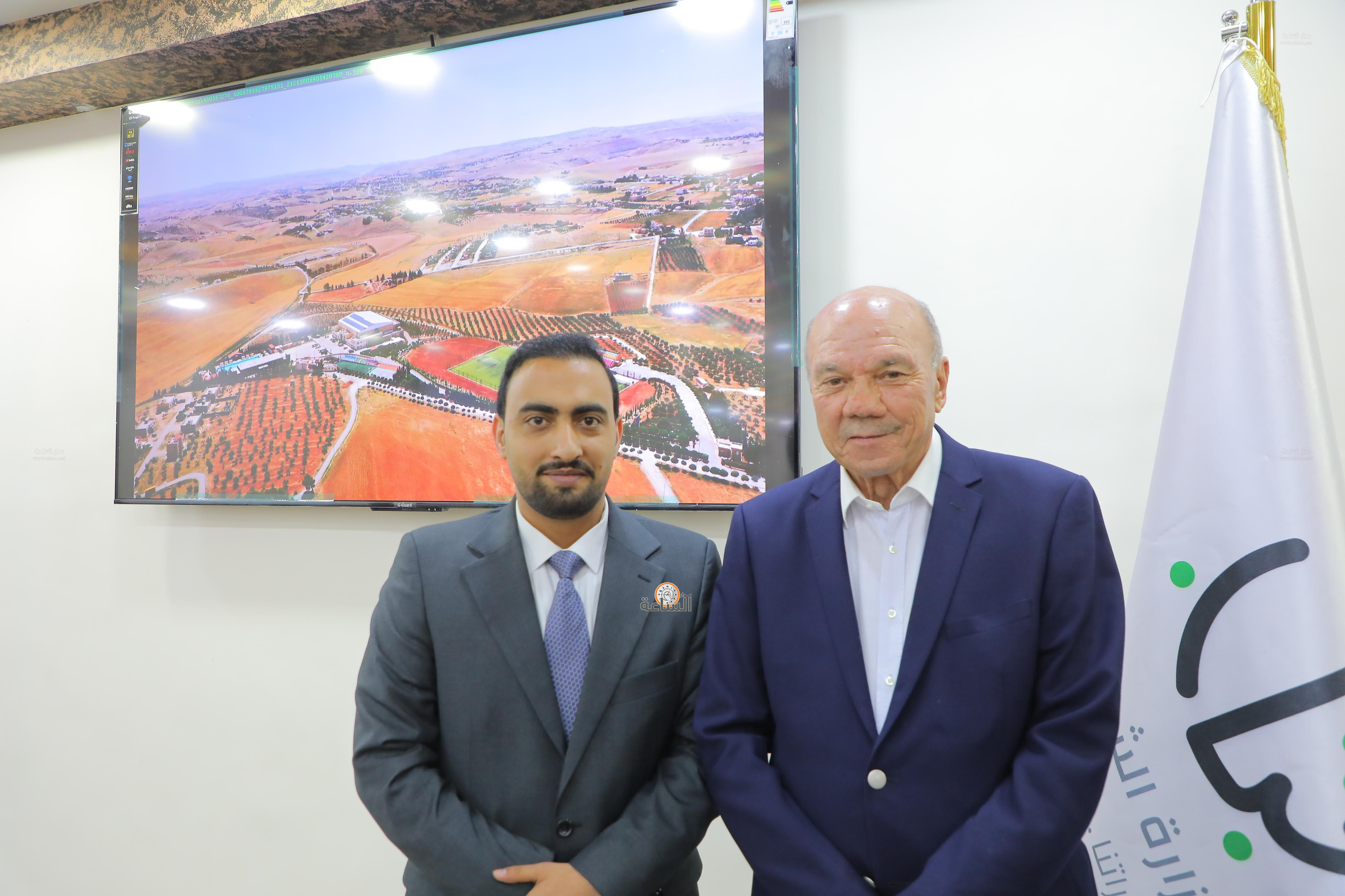 Madar Al-Saa Images 0.8850323456820348