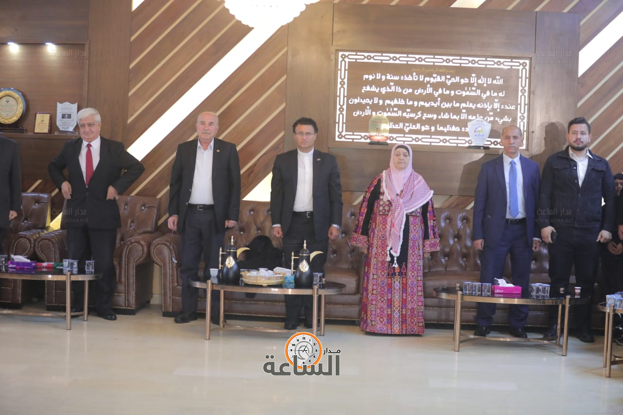 Madar Al-Saa Images 0.36203019653386714