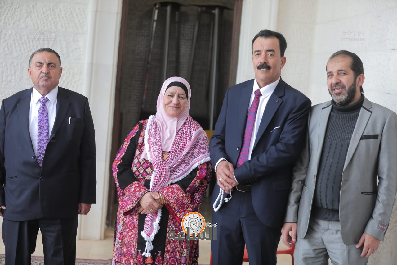 Madar Al-Saa Images 0.5830971873079039