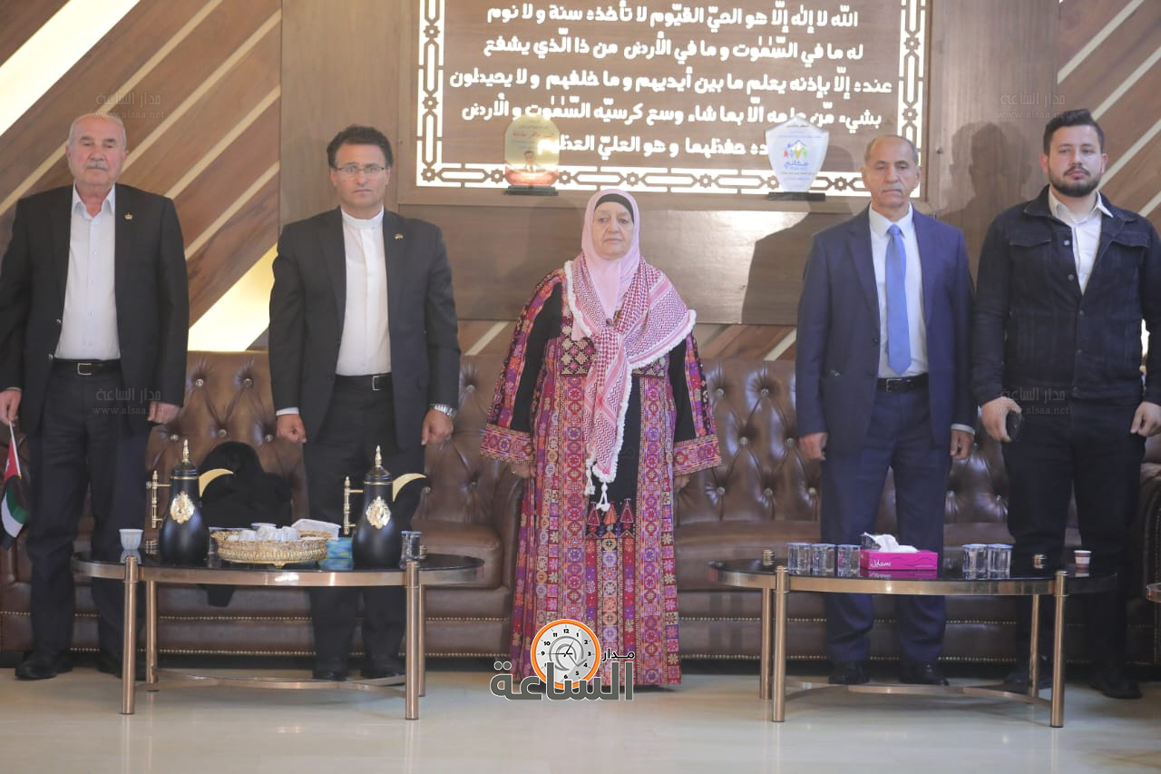 Madar Al-Saa Images 0.9978719455832141