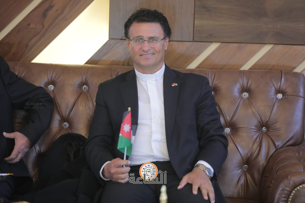 Madar Al-Saa Images 0.8231244785670635