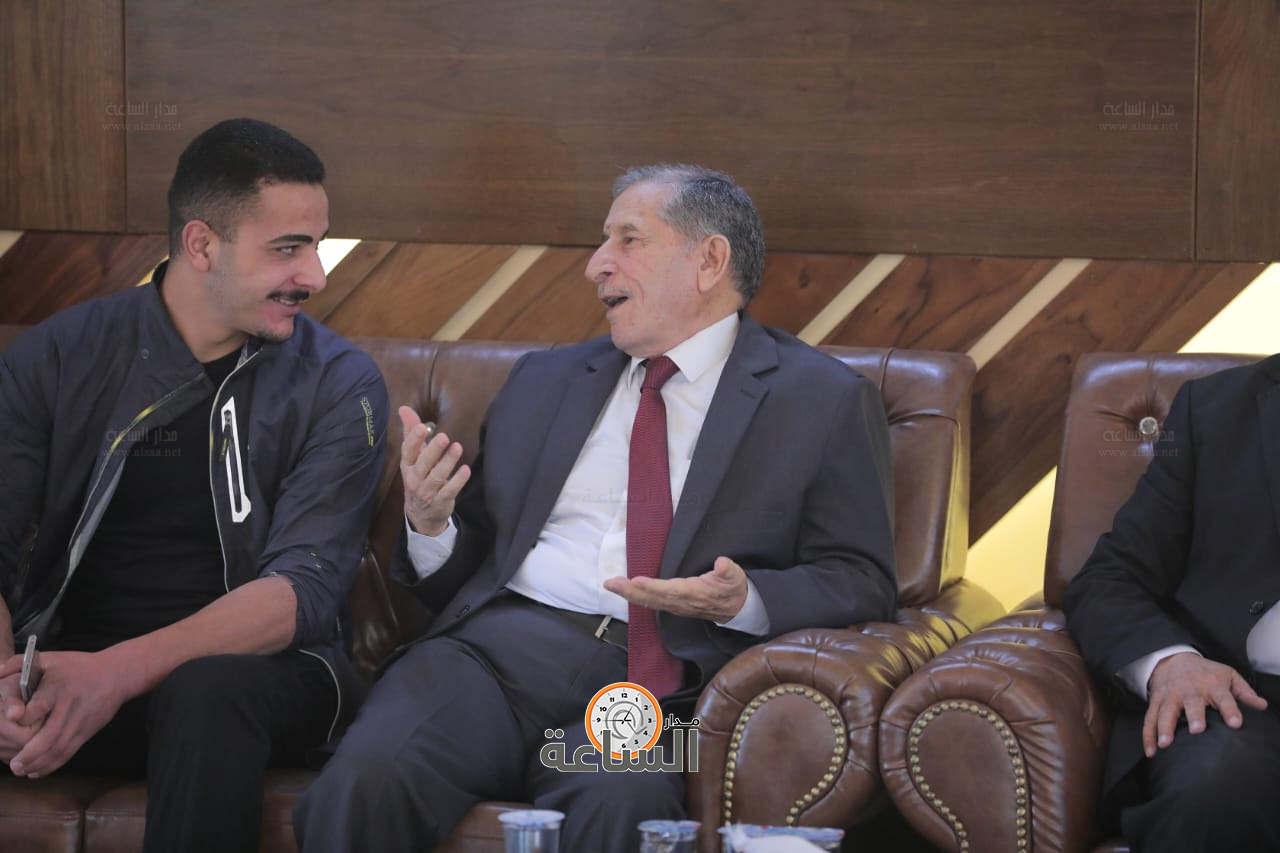 Madar Al-Saa Images 0.20767895866189312