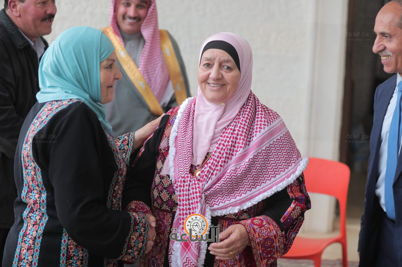 Madar Al-Saa Images 0.7407430211679388