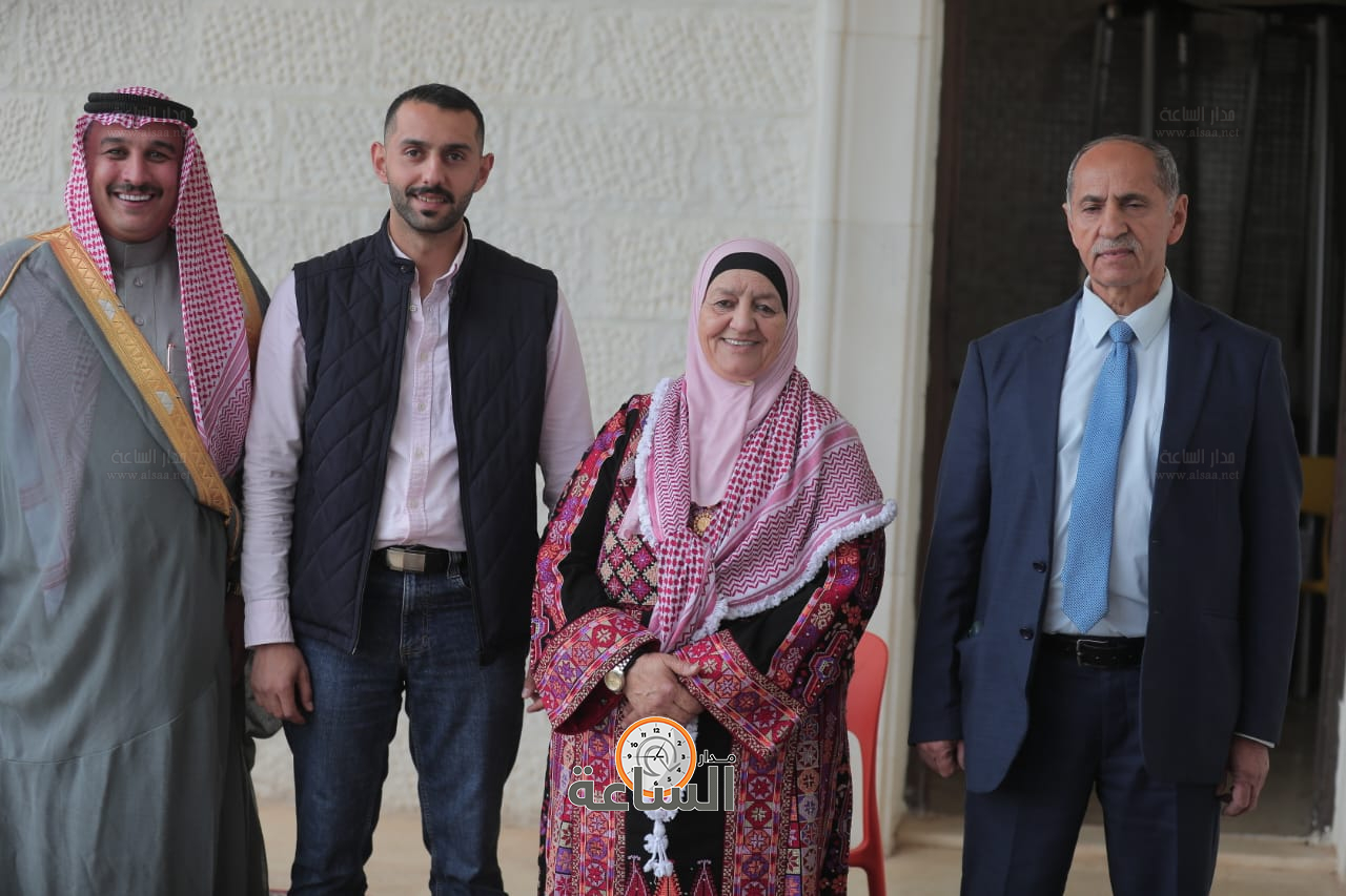 Madar Al-Saa Images 0.8766891461656052