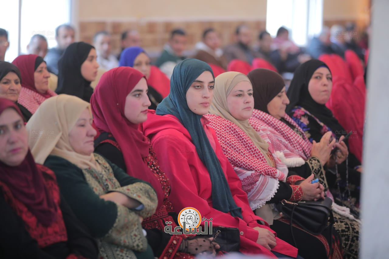 Madar Al-Saa Images 0.8510559612875086