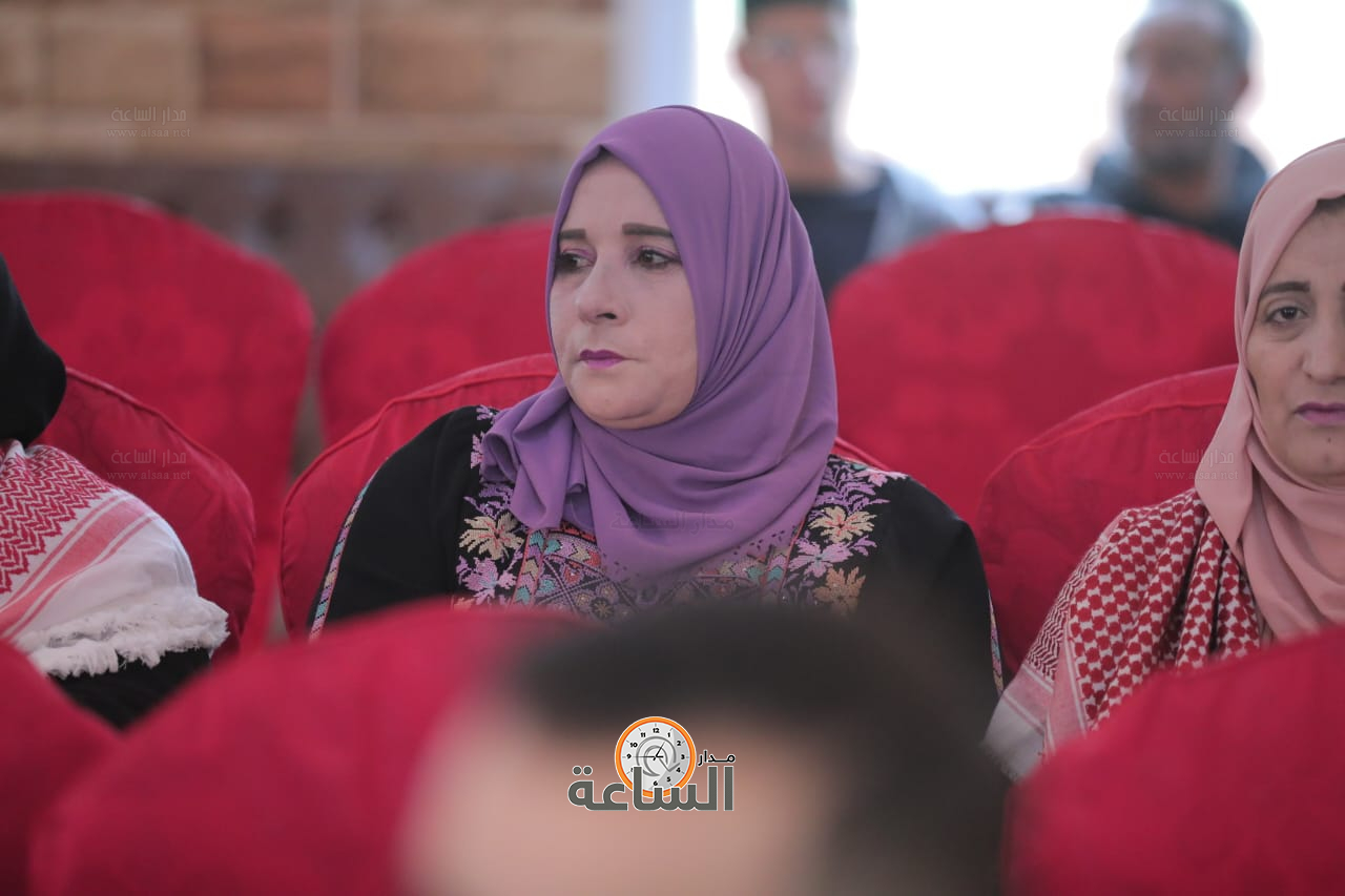 Madar Al-Saa Images 0.40841913317830225