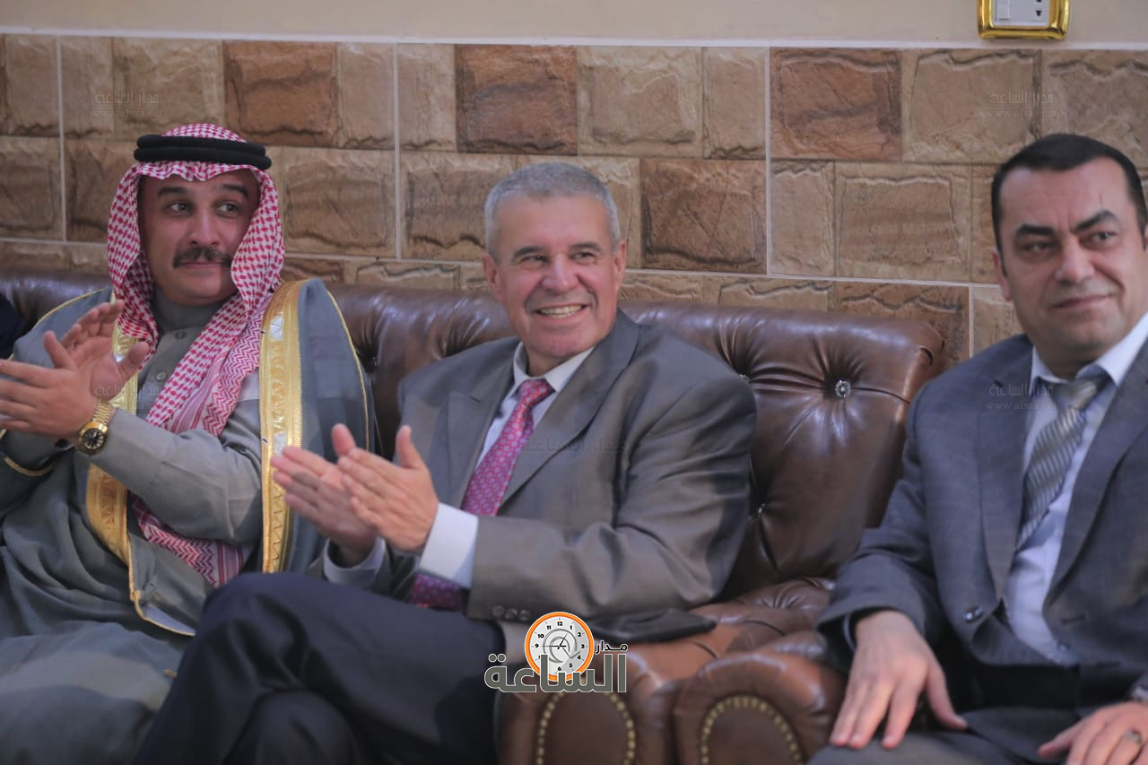 Madar Al-Saa Images 0.9233775493271963