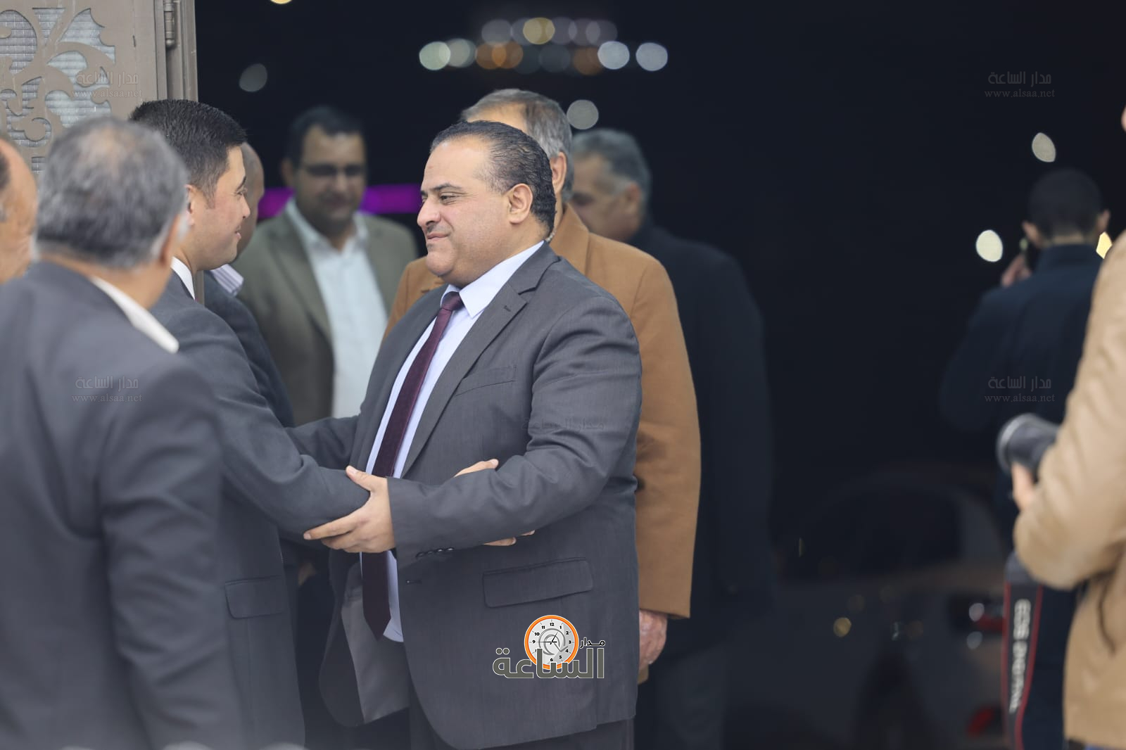 Madar Al-Saa Images 0.47765690918612114