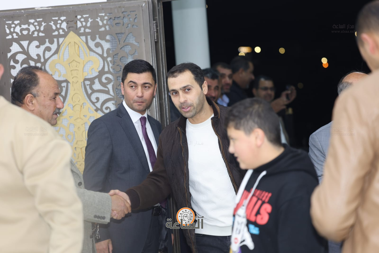 Madar Al-Saa Images 0.47970661276882187