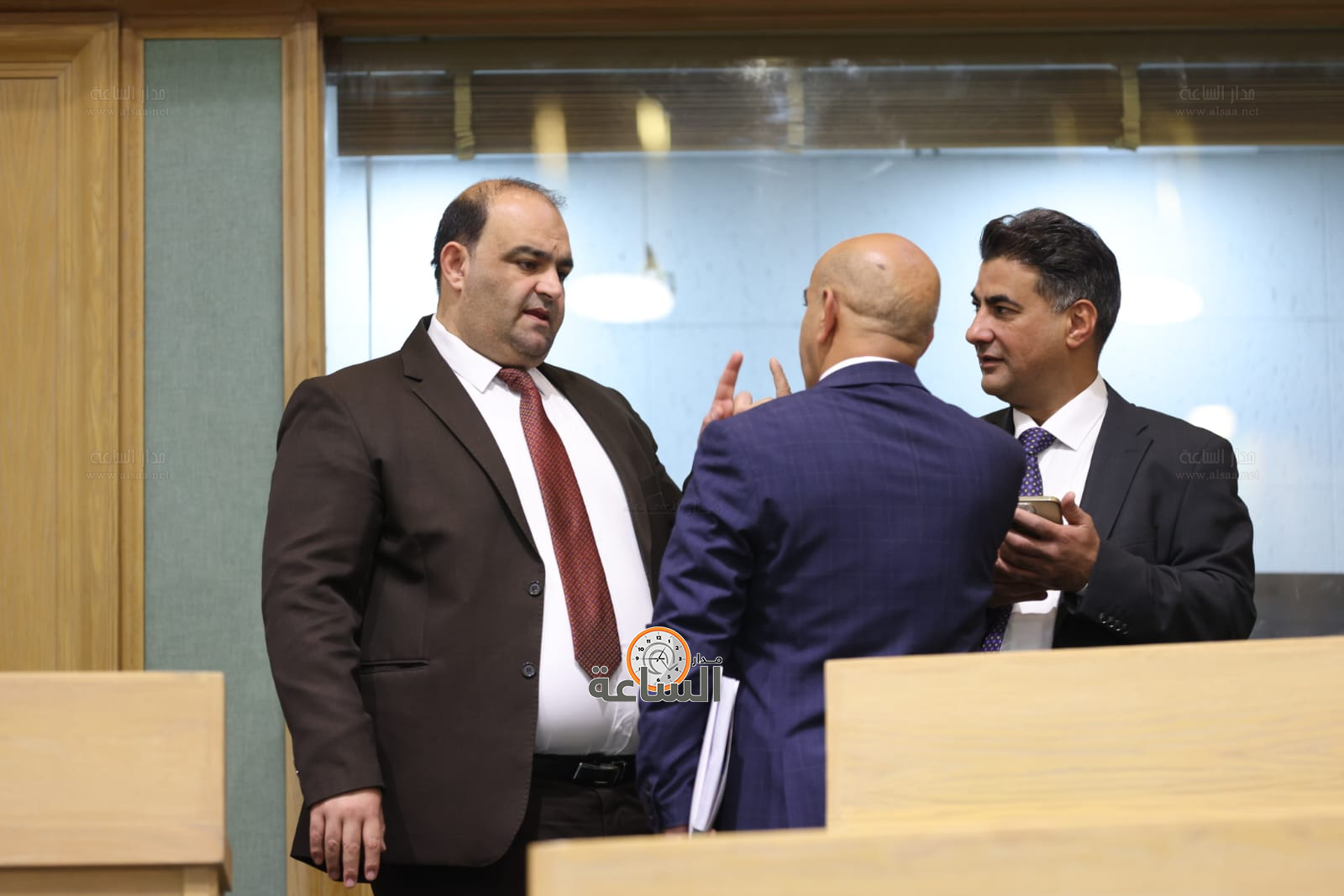 Madar Al-Saa Images 0.5859759083297925