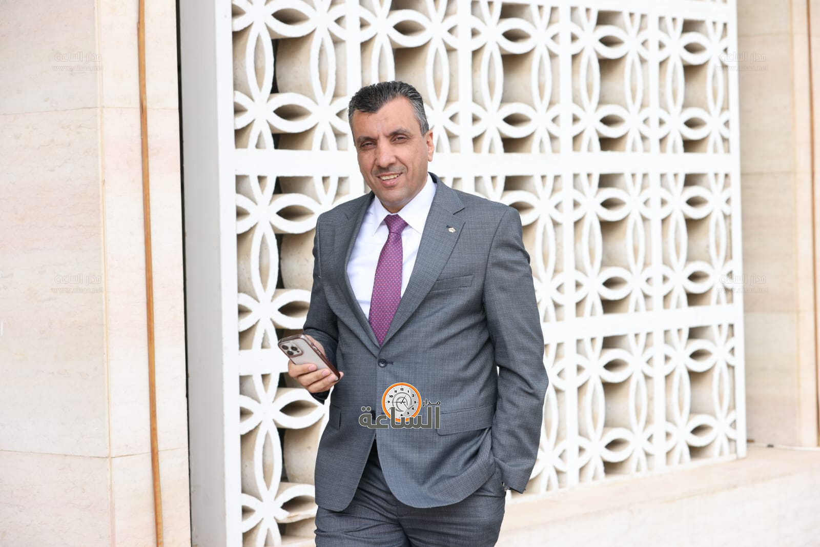 Madar Al-Saa Images 0.3775137910611843