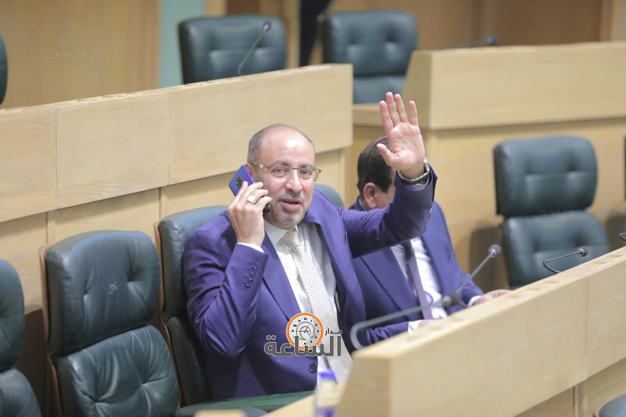 Madar Al-Saa Images 0.4226121079228575