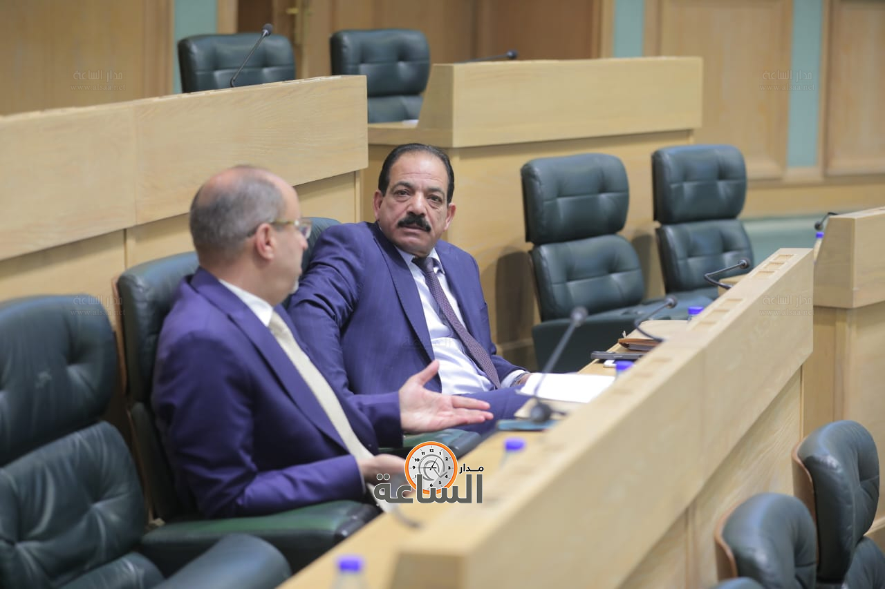 Madar Al-Saa Images 0.0433185015322719