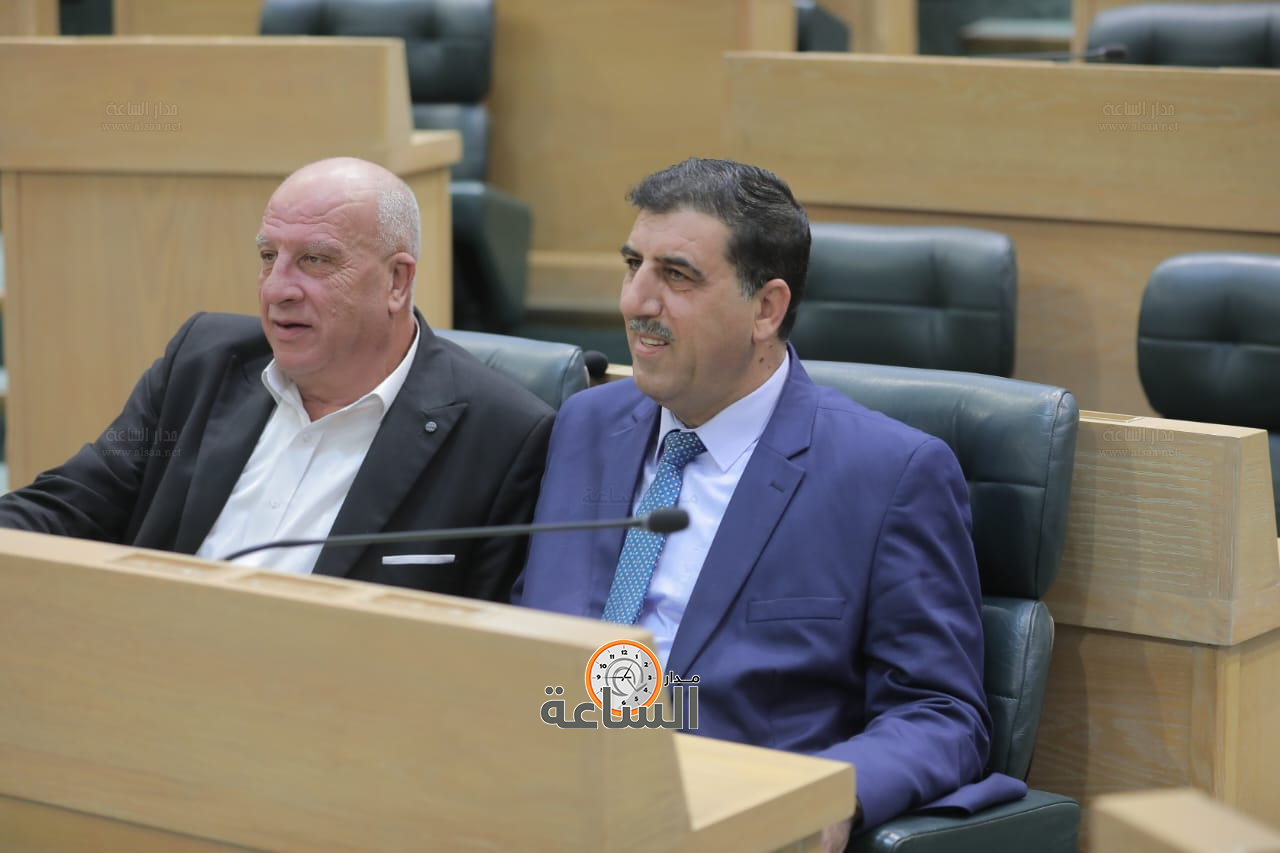 Madar Al-Saa Images 0.8199368140965476