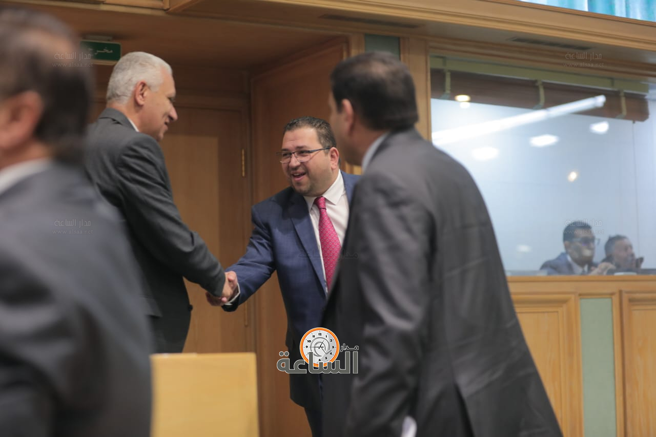 Madar Al-Saa Images 0.4513411742078599