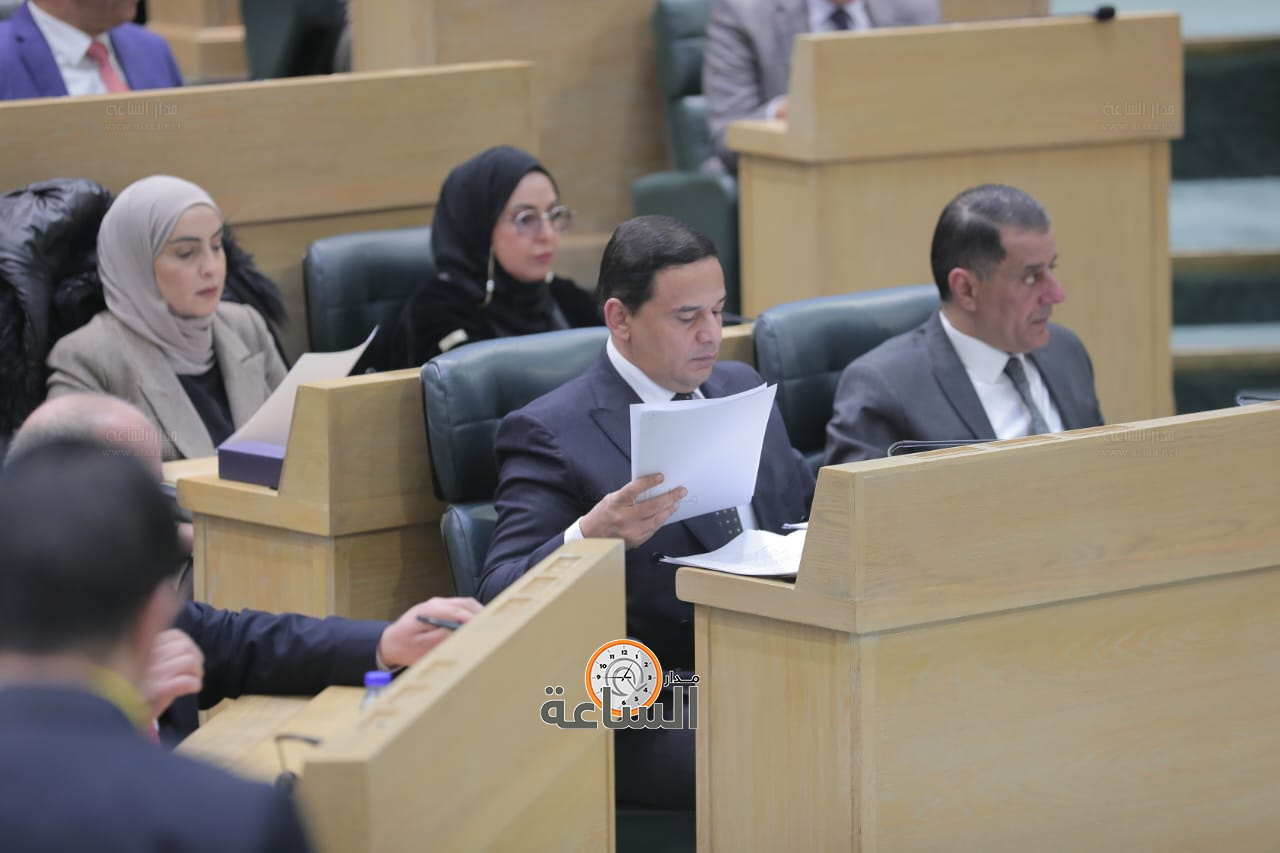 Madar Al-Saa Images 0.9659946101372947