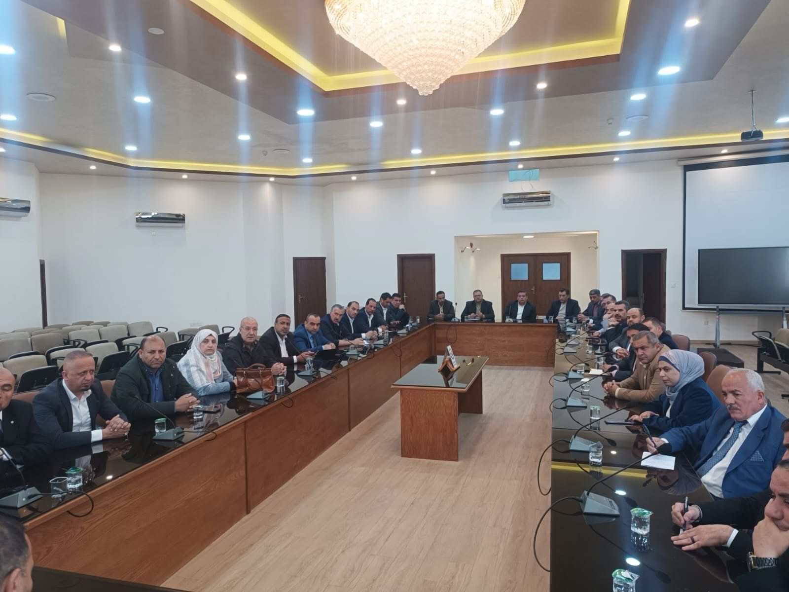 Madar Al-Saa Images 0.4281691738605117