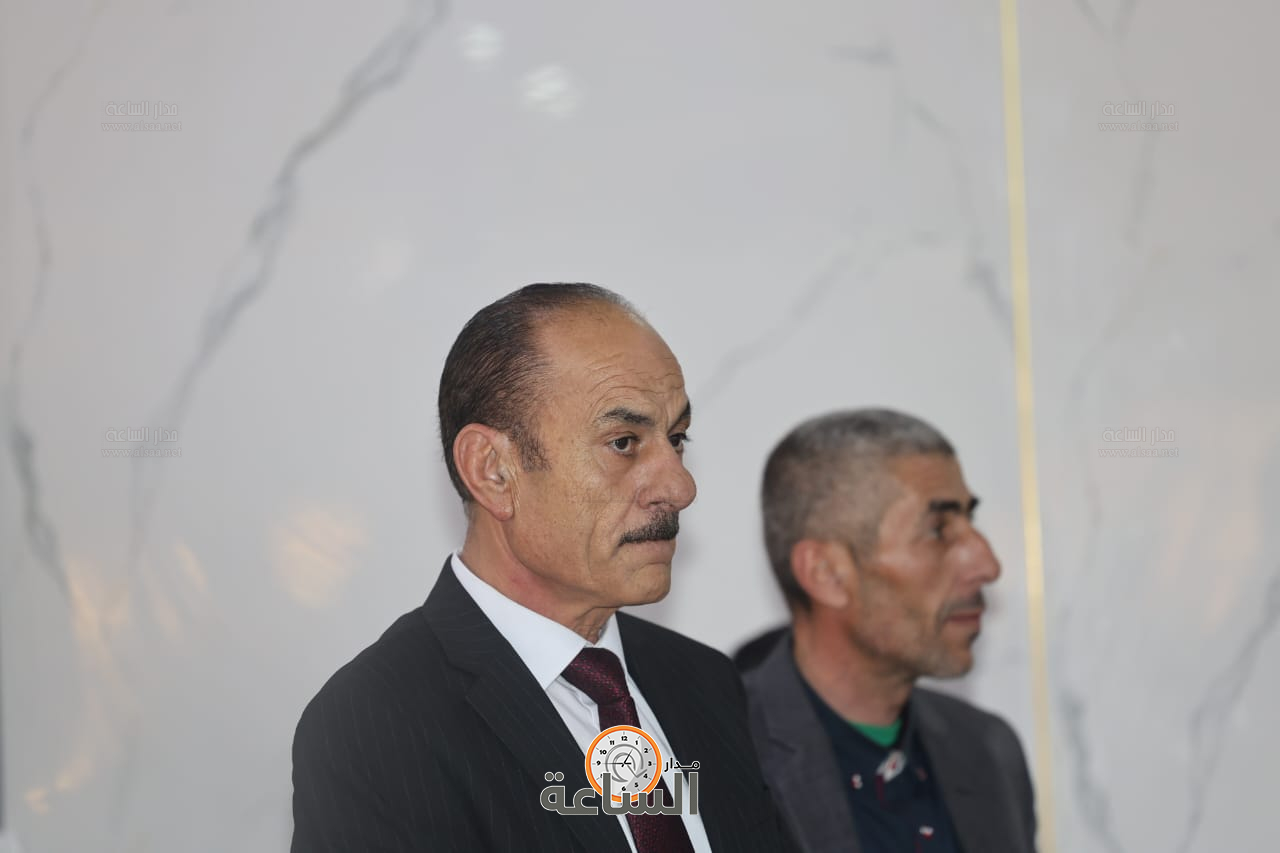 Madar Al-Saa Images 0.9884475660025425