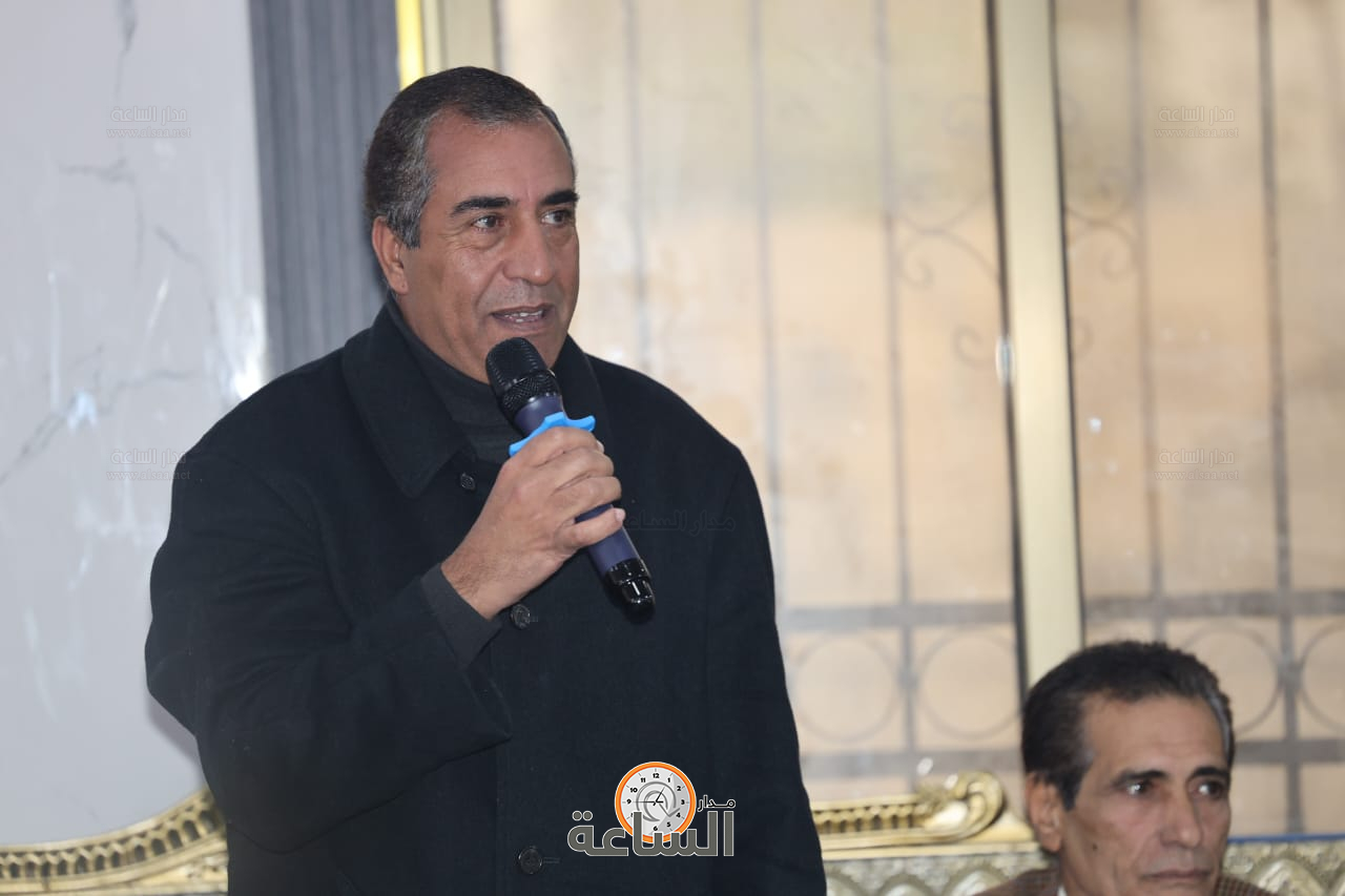 Madar Al-Saa Images 0.40056579125654357