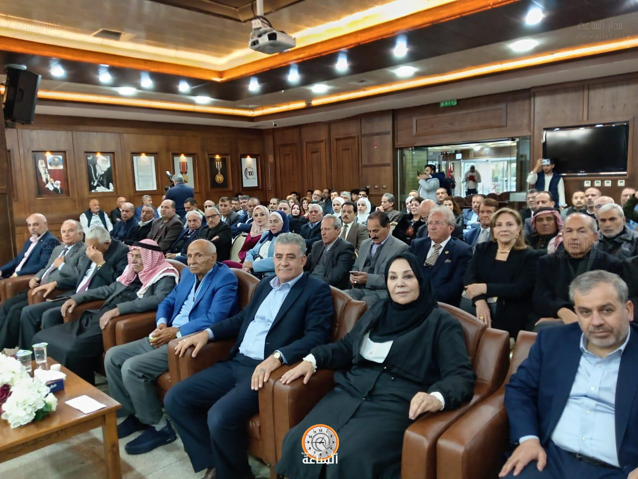 Madar Al-Saa Images 0.7759830176286533