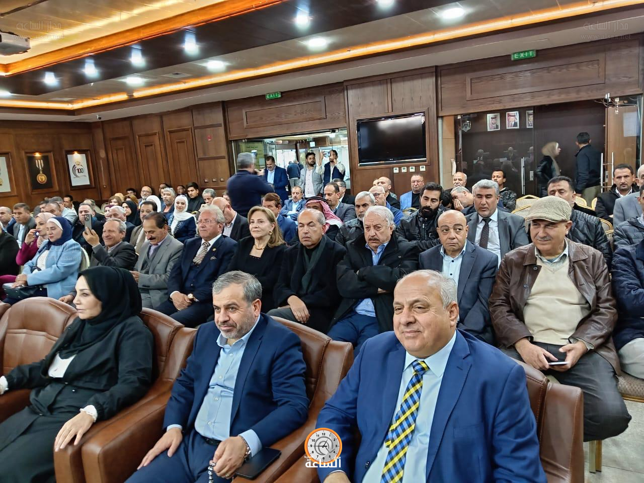 Madar Al-Saa Images 0.49318280561940786