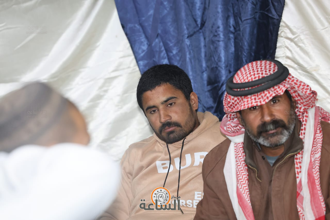 Madar Al-Saa Images 0.24353639985068842