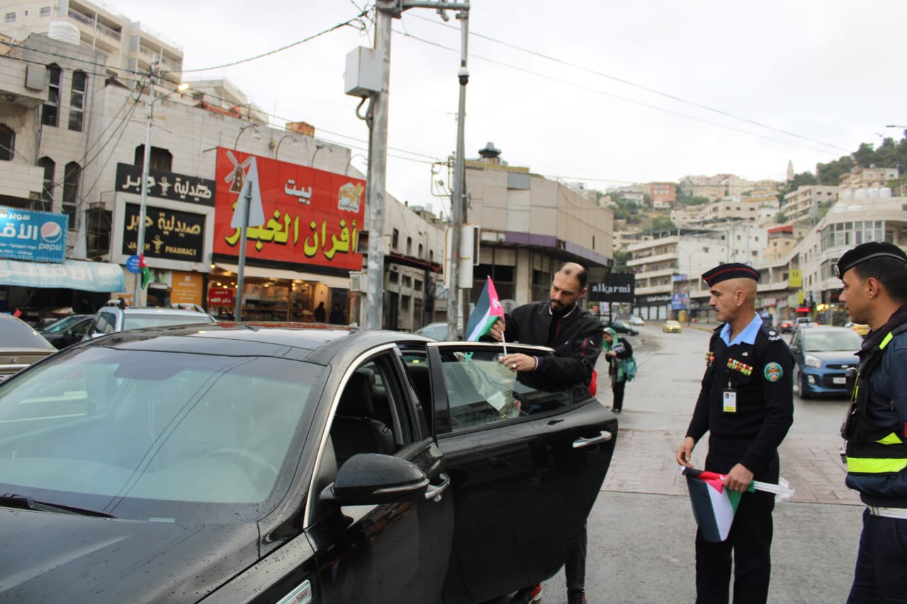 Madar Al-Saa Images 0.3730497179978929