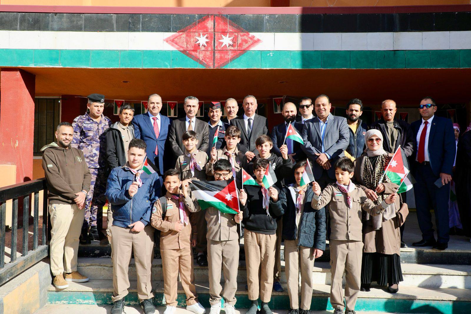 Madar Al-Saa Images 0.27537339645770276