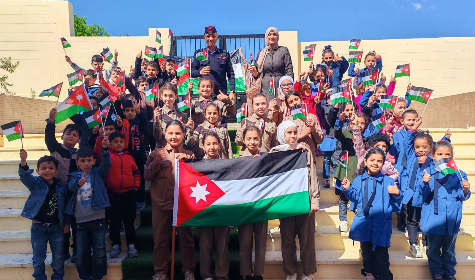 Madar Al-Saa Images 0.5886240617471523