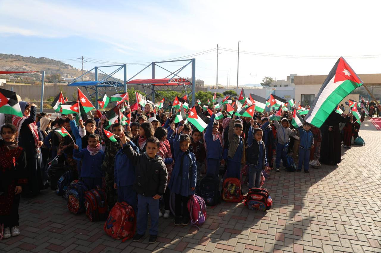 Madar Al-Saa Images 0.1363815767073714