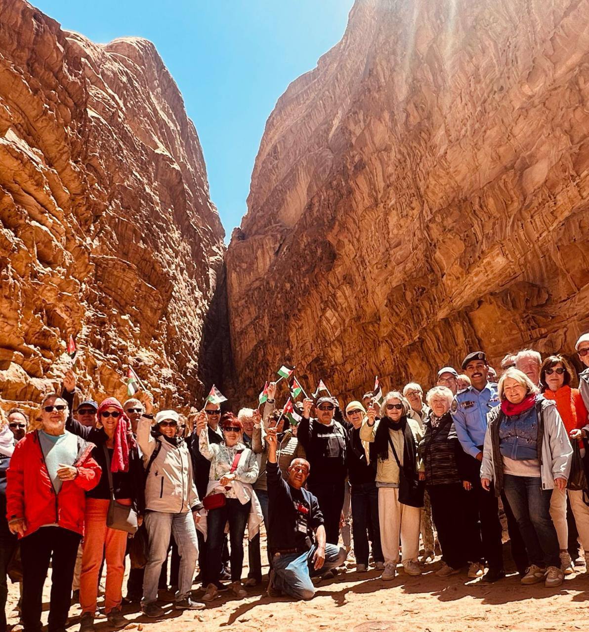 Madar Al-Saa Images 0.013438724652432898