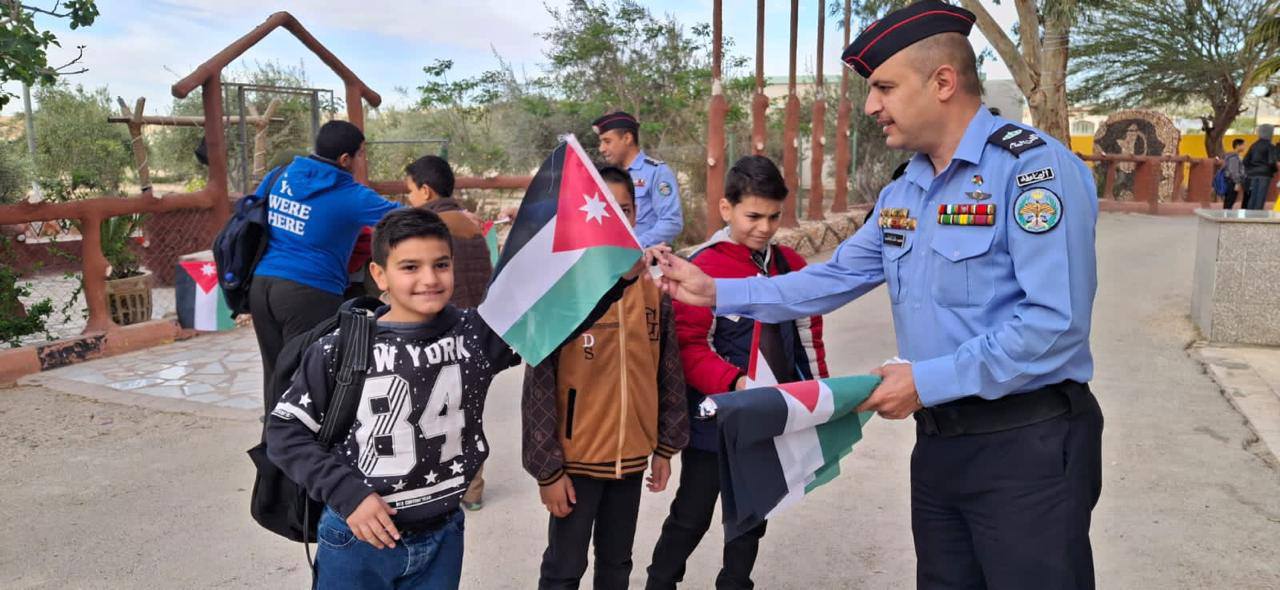 Madar Al-Saa Images 0.21960762892414165