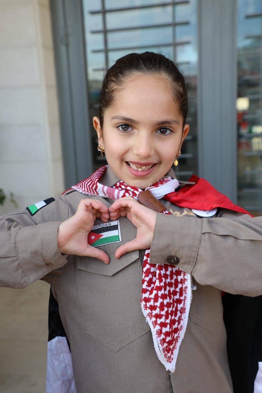 Madar Al-Saa Images 0.12211455861922227