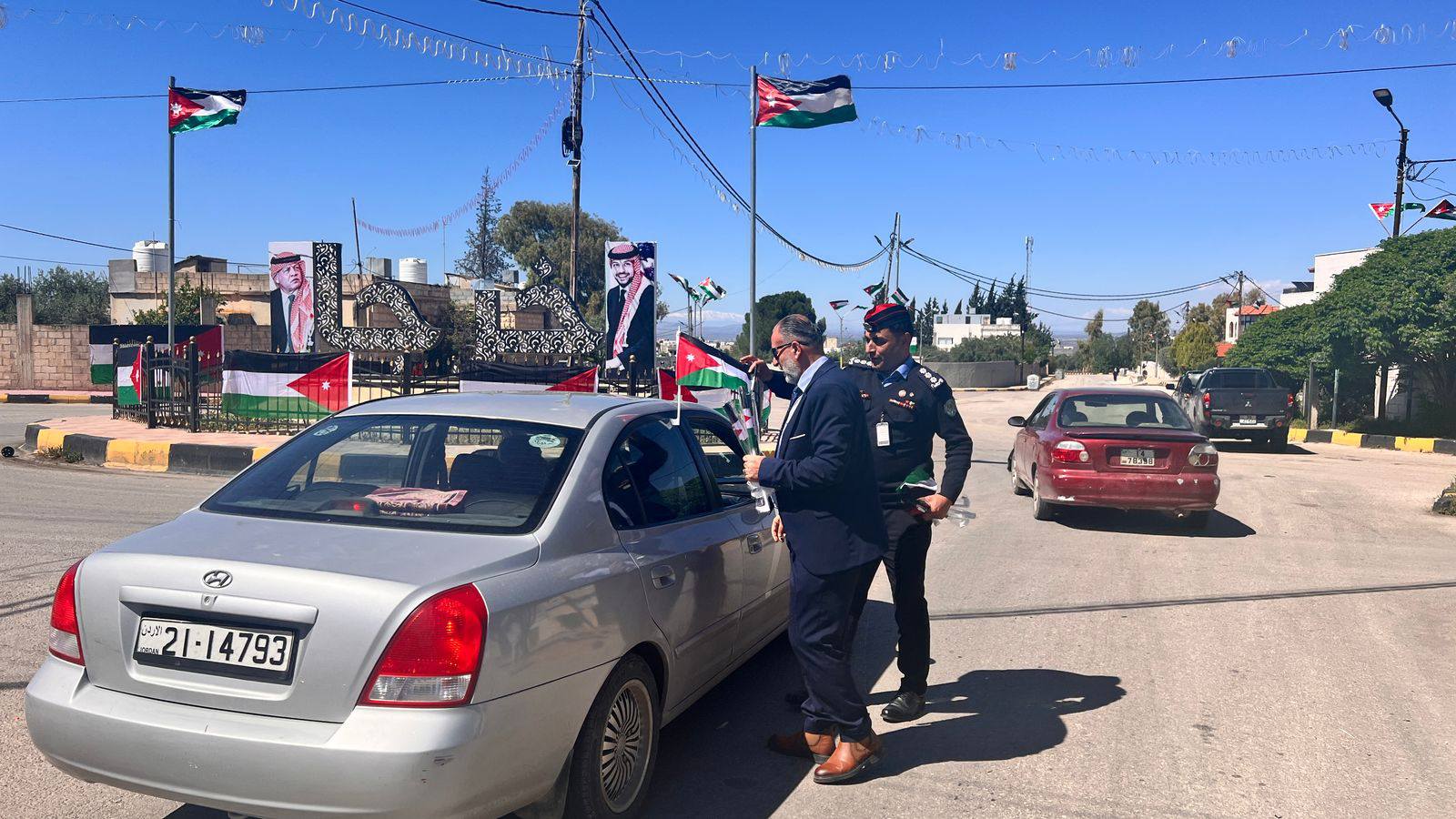 Madar Al-Saa Images 0.37499919048713093