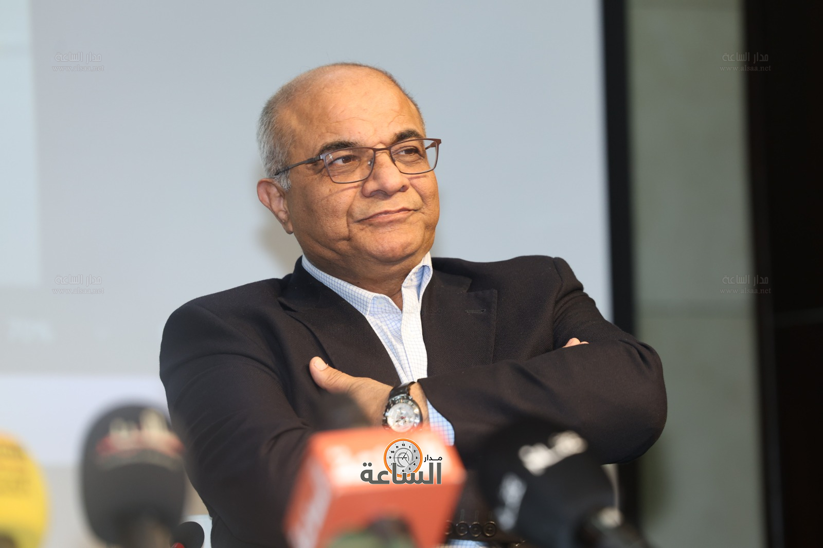 Madar Al-Saa Images 0.4006656617868468