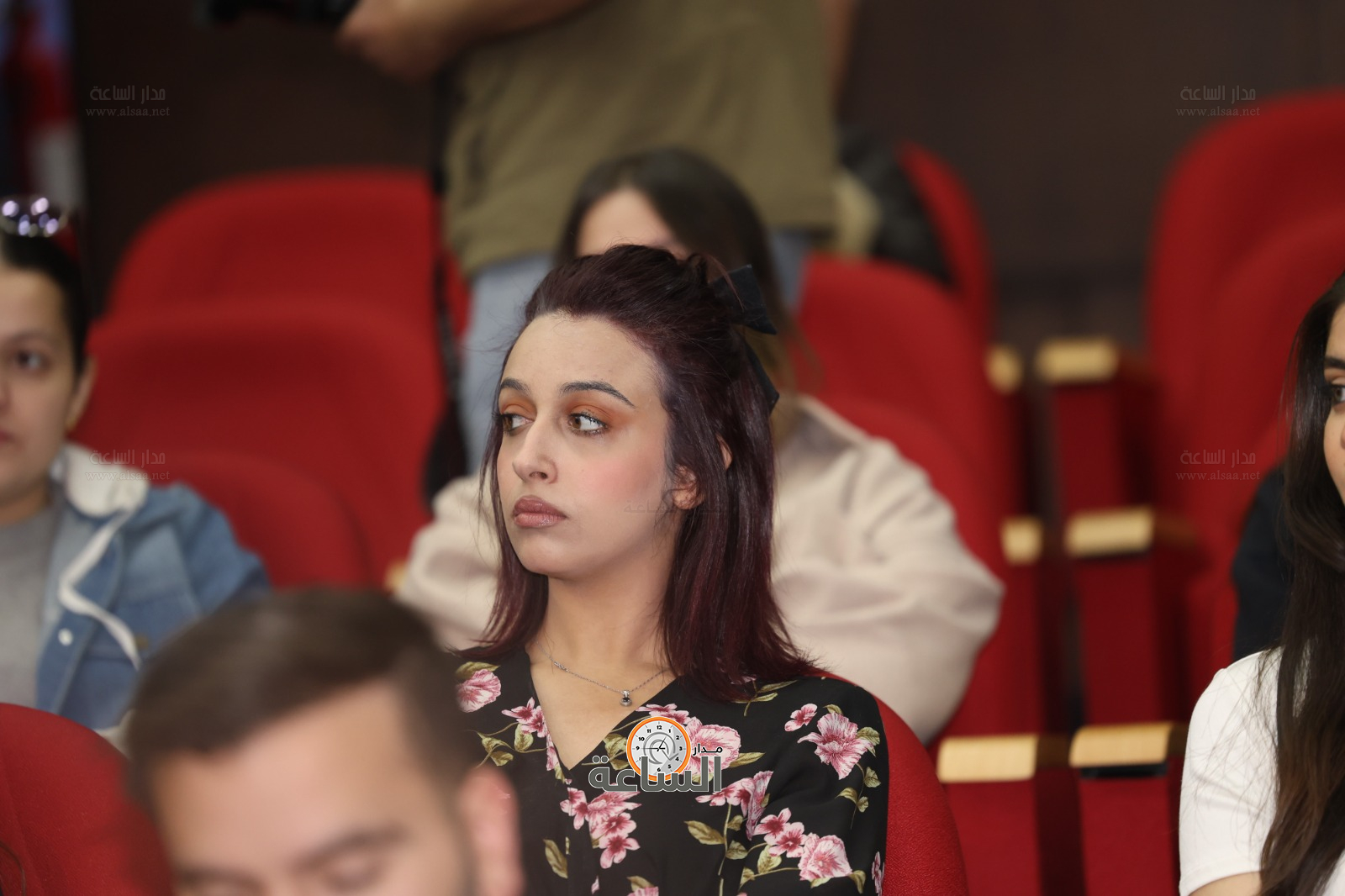 Madar Al-Saa Images 0.3763423902332902