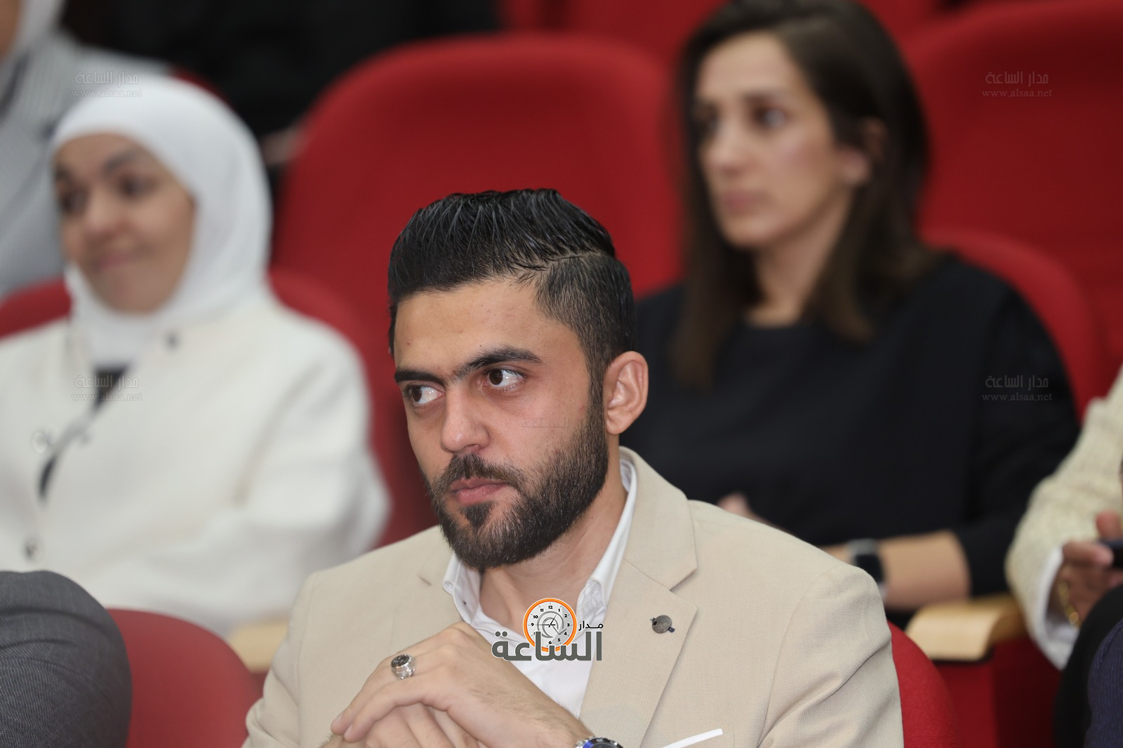 Madar Al-Saa Images 0.10125888468071809