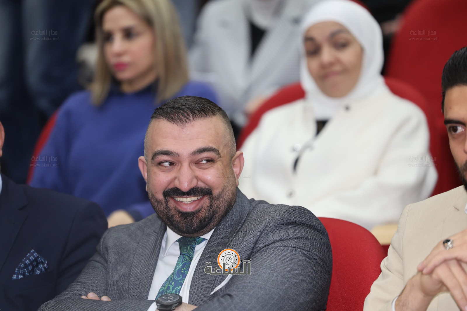 Madar Al-Saa Images 0.7467434480197158