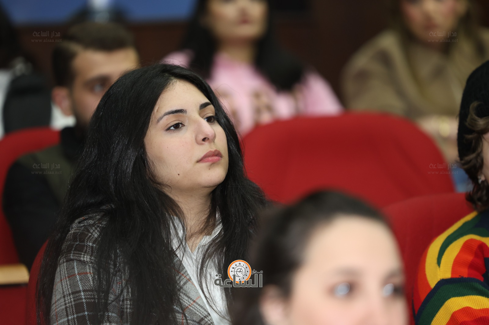 Madar Al-Saa Images 0.44366082435346055